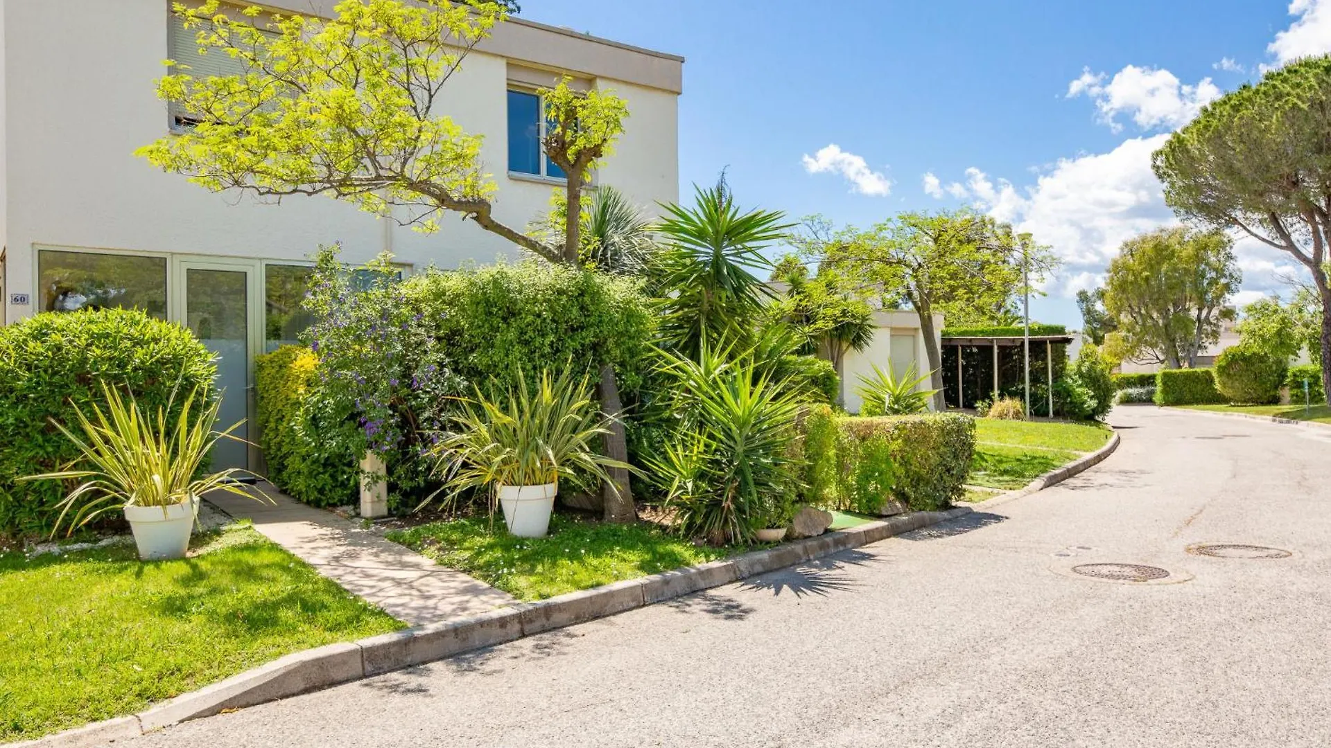 Holiday Home Residence La Corniche D'Or By Interhome Saint-Raphael