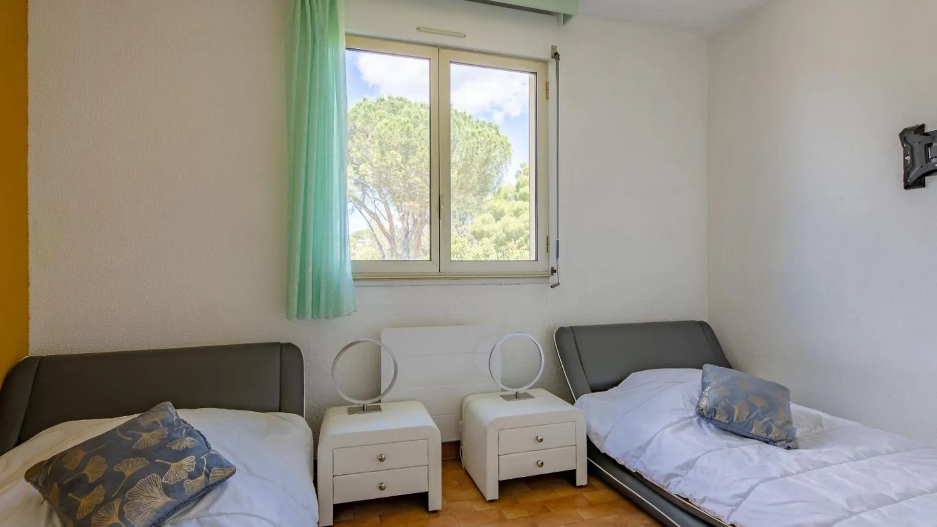 Holiday Home Residence La Corniche D'Or By Interhome Saint-Raphael