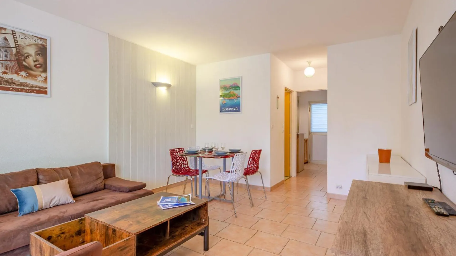 Holiday Home Residence La Corniche D'Or By Interhome Saint-Raphael  0*, Saint-Raphael (Var)